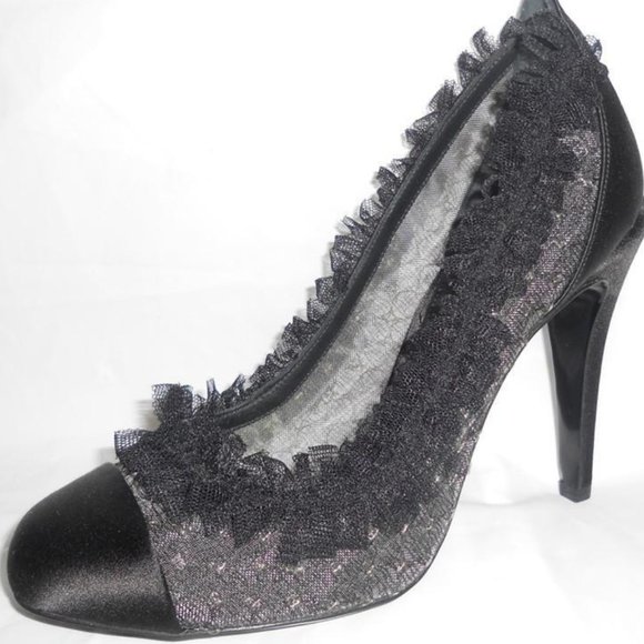 CHANEL 12C Ruffle Lace Satin Cap Toe Sculptured Heel Pumps Shoes - Picture 1 of 12